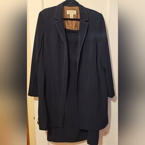 Norton McNaughton Blue Suit with Stitch Detail. Smoke-free home